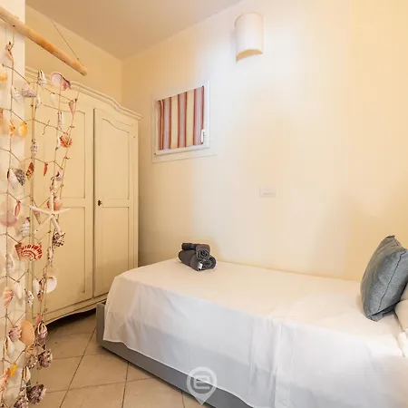 Jasmine Panoramic Hideaway Apartment Riva dei Pini